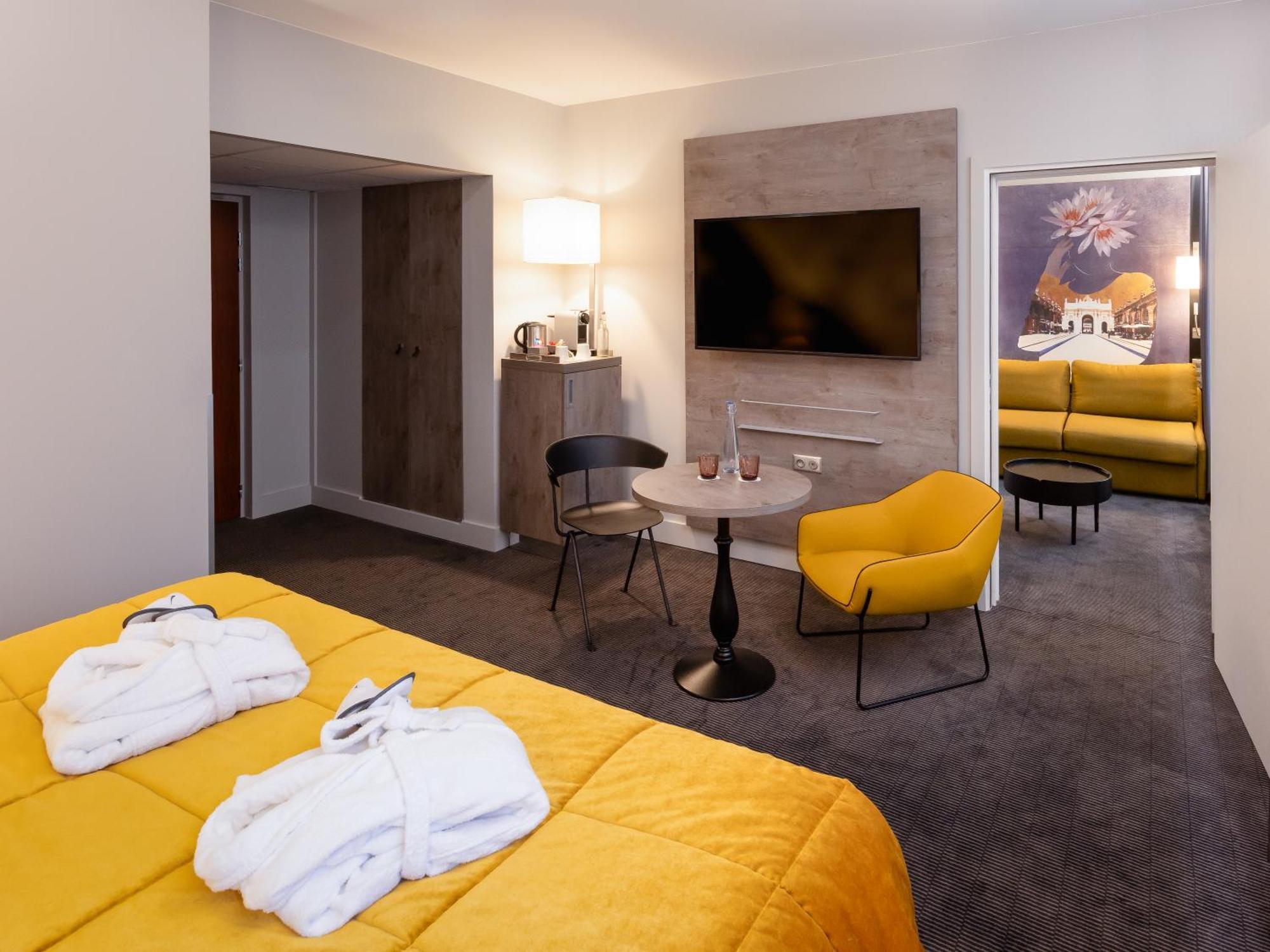 Mercure Nancy Centre Place Stanislas Экстерьер фото